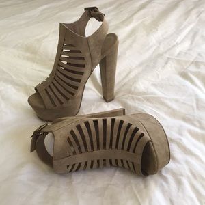 Cute or dressy heels!